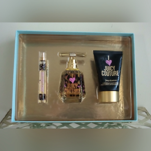 Juicy Couture